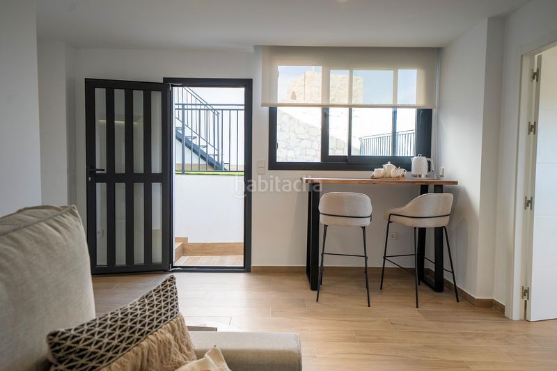 Foto 4b25d102-8bfe-450d-a294-76658c0cd79e. Casa adossada amb aparcament a Algorfa