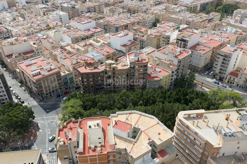 Foto a8d24d79-0bfc-46e5-b730-b0e86977f070. Pis a Carrús Oeste Elche / Elx