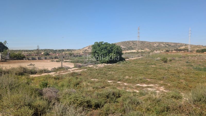 Foto a9c3e470-59ed-4609-b5ae-19730d0482aa. Xalet amb aparcament a Jubalcoi Elche / Elx
