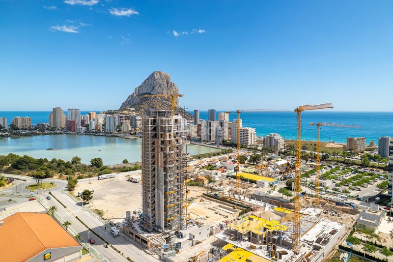 Foto bb4453cf-ff58-41ee-9577-992b56c16385. Apartament amb aparcament piscina a Pueblo Calp