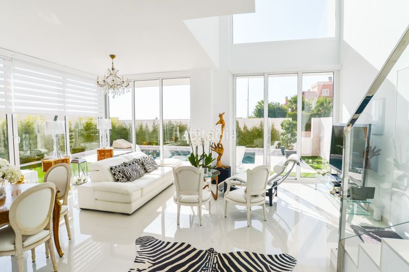Foto 11a3f2a2-77bd-40c6-9ff3-9b70143f74bc. Chalet independiente en gran alacant en Monte y Mar Santa Pola