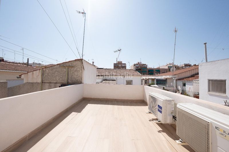 Foto c6de1443-cdfa-4dfe-8876-bb50ab8b2d5a. Casa a Carrús Oeste Elche / Elx