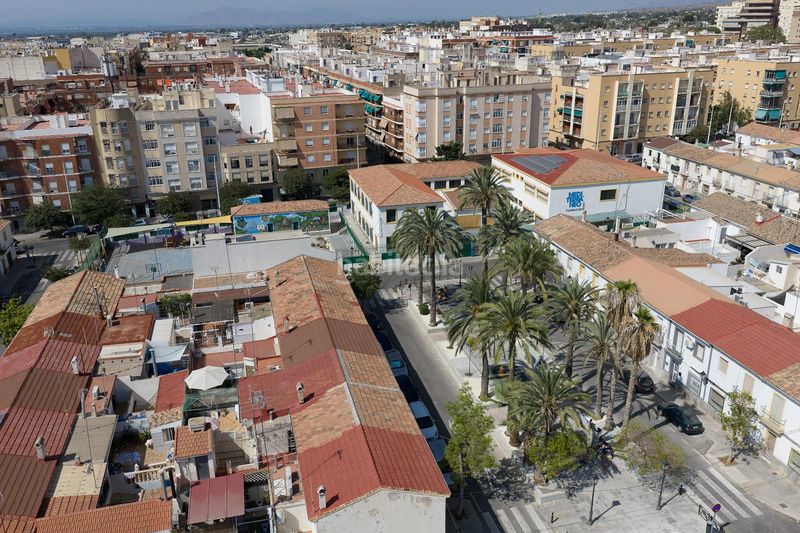 Foto c814026a-26ec-4053-a0cb-fe8ed9ed6264. Casa a Carrús Oeste Elche / Elx