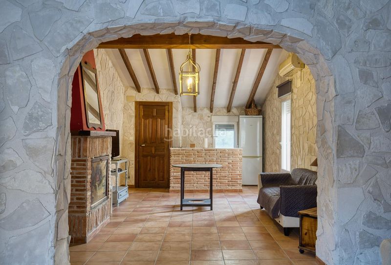 Foto 1db330a9-9fe8-4348-a5da-53638d5c5ace. Casa amb aparcament a Novelda