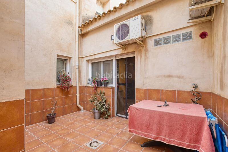 Foto 28a20df7-28a8-44f7-a54d-f2fe11819cfc. Casa amb aparcament a Novelda