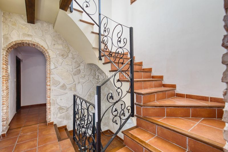 Foto 449cadfc-d252-49d3-9d60-fb0c444af3b6. Casa amb aparcament a Novelda