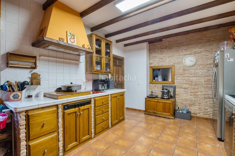 Foto c2465630-caaa-424c-a090-276e11ef44e5. Casa amb aparcament a Novelda