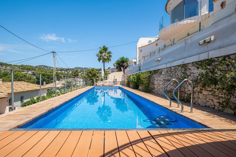 Foto 4d15c56a-b2fa-456e-ae5b-6f3fbd998b5c. Casa amb calefacció aparcament piscina a Cala Advocat-Baladrar Benissa
