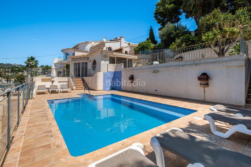Foto 867ca015-b630-471f-8962-3001af57e253. Casa amb calefacció aparcament piscina a Cala Advocat-Baladrar Benissa