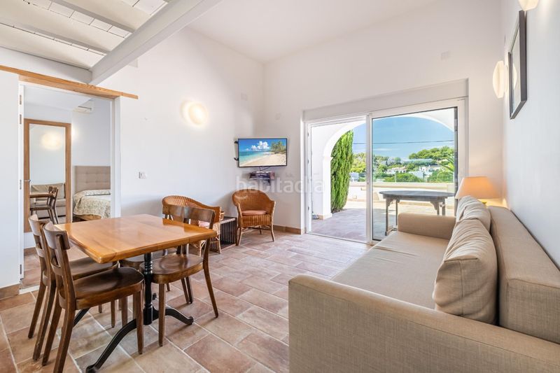 Foto e2e4c3c9-e43d-4d35-9461-56d263fe656d. Casa amb calefacció aparcament piscina a Cala Advocat-Baladrar Benissa