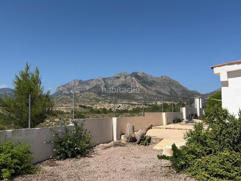Foto 5dd9d703-549b-4451-8dad-f2239b678a27. Xalet amb aparcament piscina a Busot