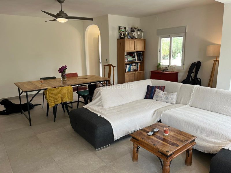 Foto e66e4e5d-fb0b-4035-8233-373e21918bed. Xalet amb aparcament piscina a Busot