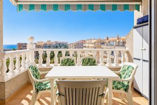 Àtic  Calle del capitán garcía gea. Ático dúplex en torrevieja con vistas a la playa.