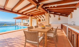 Chalet à Las Rotas / Les Rotes. Villa en les rotes con vistas al mar, piscina exterior y jacuzzi