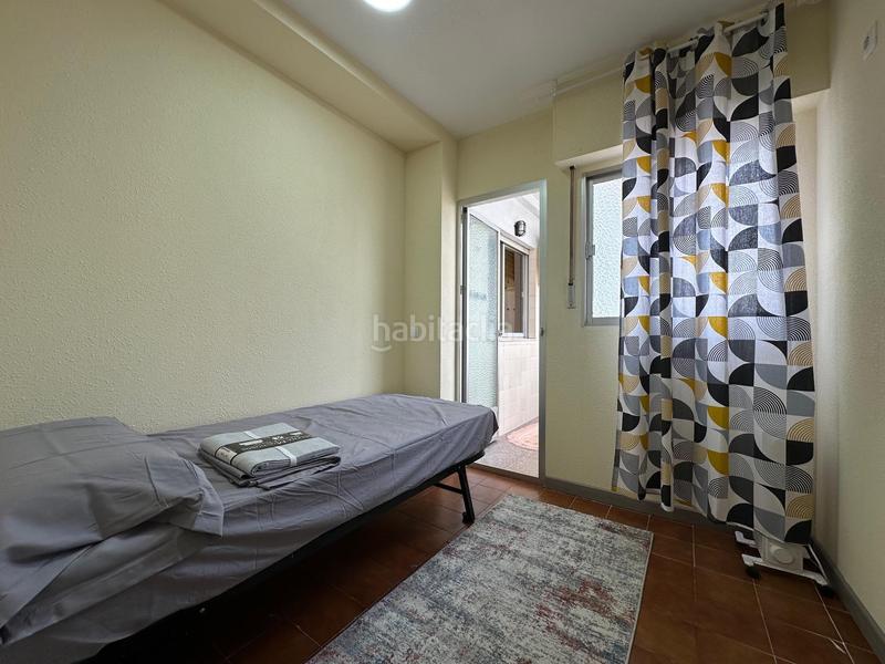 Foto 10a8092b-aa4d-45a8-aa39-b44dc4ea9281. Edificio in Carolinas Altas Alicante