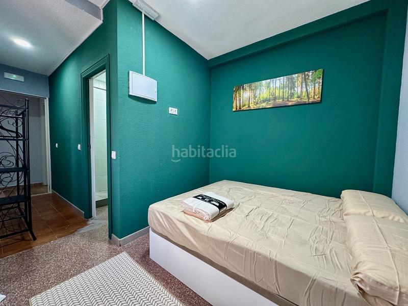 Foto 1ba73e46-dc6c-4fd6-b8ad-ba3e924776cd. Edificio in Carolinas Altas Alicante