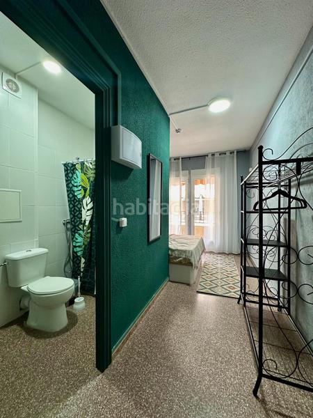 Foto 311cd689-9372-454e-b760-92bbb7942670. Edificio in Carolinas Altas Alicante