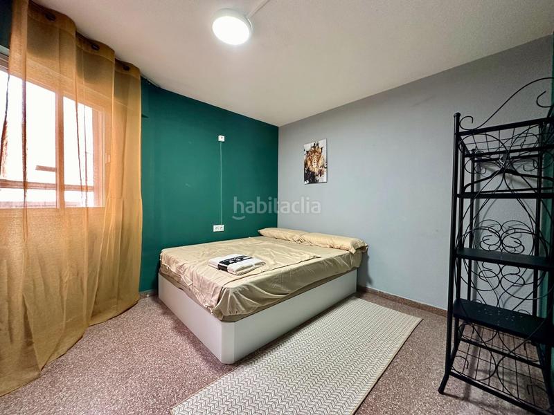 Foto b7baa97c-a18b-4086-a4b5-7d2eba4a2ee7. Edificio in Carolinas Altas Alicante