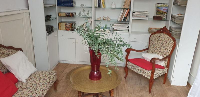 Foto 22fe30c9-ee04-4fc3-8a67-a23b1bb758f9. Dúplex duplex planta baja con terraza en Centro Elche / Elx