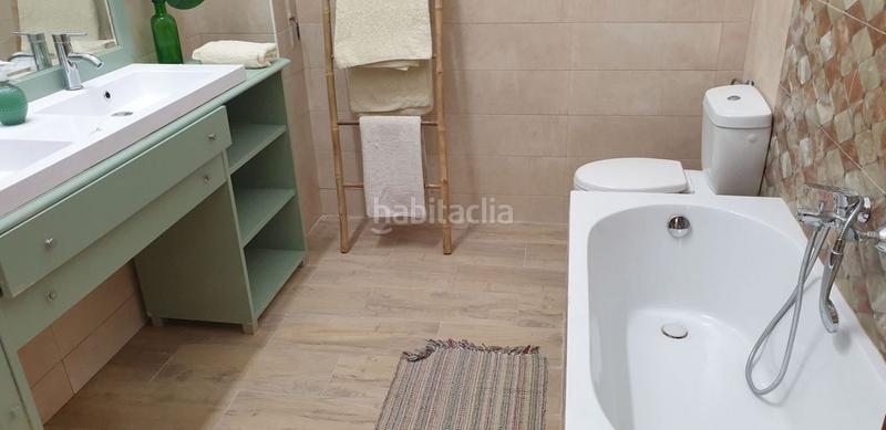 Foto 3d6a29a7-b8de-4405-b81a-7becf0ce38c5. Dúplex duplex planta baja con terraza en Centro Elche / Elx