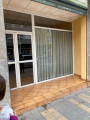 Local Comercial a Avenida cervantes 18. Amplio local !! para hacer realidad tu sueño!!