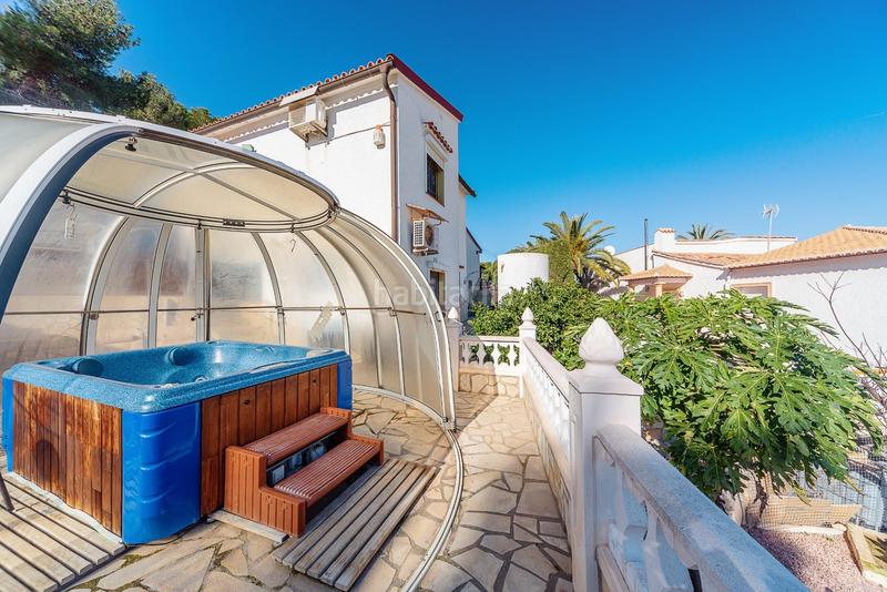 Foto 42c96e4e-1b0d-47ef-8d69-31e47e5ec7e1. Chalet avec chauffage piscine dans El Montgó Dénia
