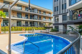 Lloguer Planta baixa a Centro Ciudad. Moderno apartamento en jávea con terraza privada  disponible de