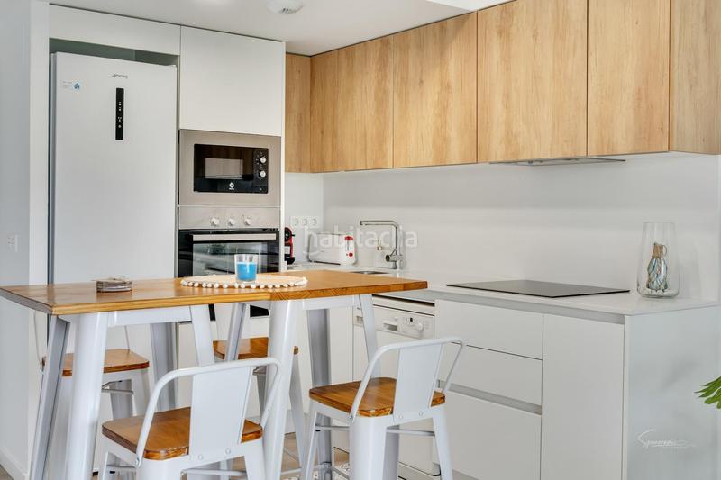 Foto b3b83c47-ad6c-4d04-bee5-ec73cb689041. Alquiler planta baja moderno apartamento en jávea con terraza privada disponible de noviembre 2025 a mayo 2026 en Xàbia