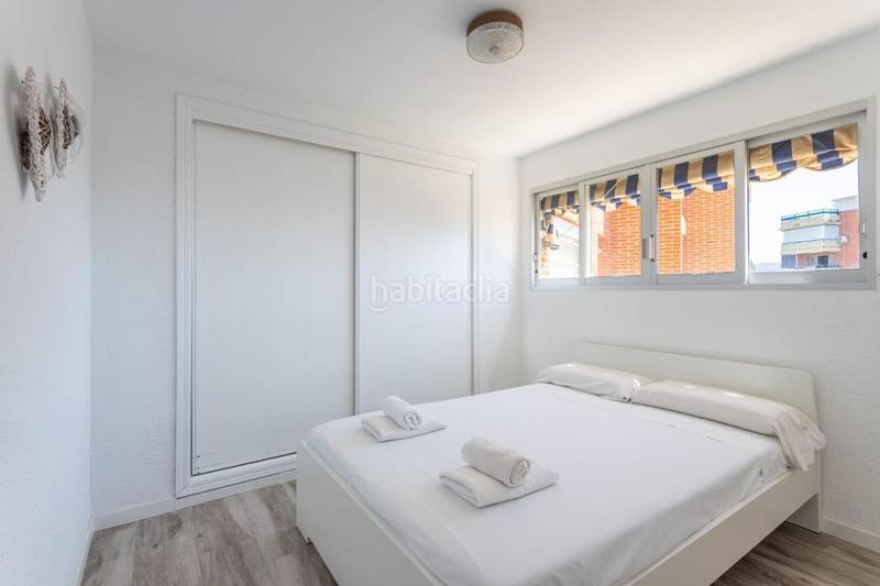 Foto 50aac6ea-cd7d-423c-8fac-6a0dbf1504b5. Alquiler apartamento  reformado con vistas al mar y piscina comunitaria en Benidorm