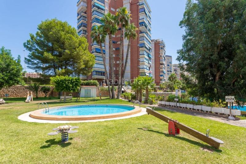 Foto a0c61d72-0b67-415b-862c-fb73849db6c7. Alquiler apartamento  reformado con vistas al mar y piscina comunitaria en Benidorm