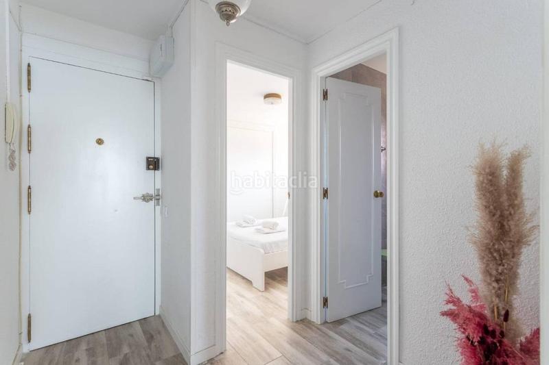 Foto bcc968da-3e12-4abb-a9fe-665a306a6f8c. Alquiler apartamento  reformado con vistas al mar y piscina comunitaria en Benidorm