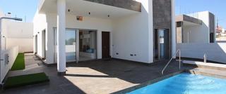 Chalet en Los Almendros