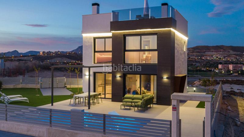 Foto fe3eb6c5-df51-4e0c-bf0d-5aa470f1307b. Chalet en Bonalba-Cotoveta Mutxamel