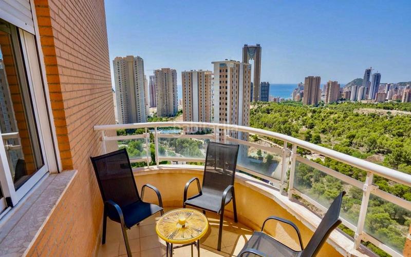 Foto 832fc8cd-e7f6-44e6-b9f7-3315931c97a8. Attico con riscaldamento in Via Parque Benidorm