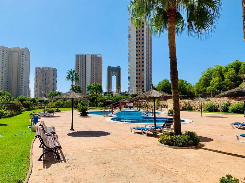 Foto ef702178-5400-4fc0-b253-8cb011dc7ef4. Attico con riscaldamento in Via Parque Benidorm