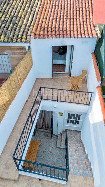 Foto 2b8e1c98-df4a-4ea5-9b2c-528614e0873f. Masía casa iglesia santa maria casco antiguo en Oliva pueblo Oliva