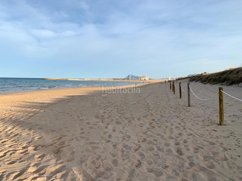 Foto 507ee7fa-9481-42c7-a672-81d0757c0908. Masía casa iglesia santa maria casco antiguo en Oliva pueblo Oliva