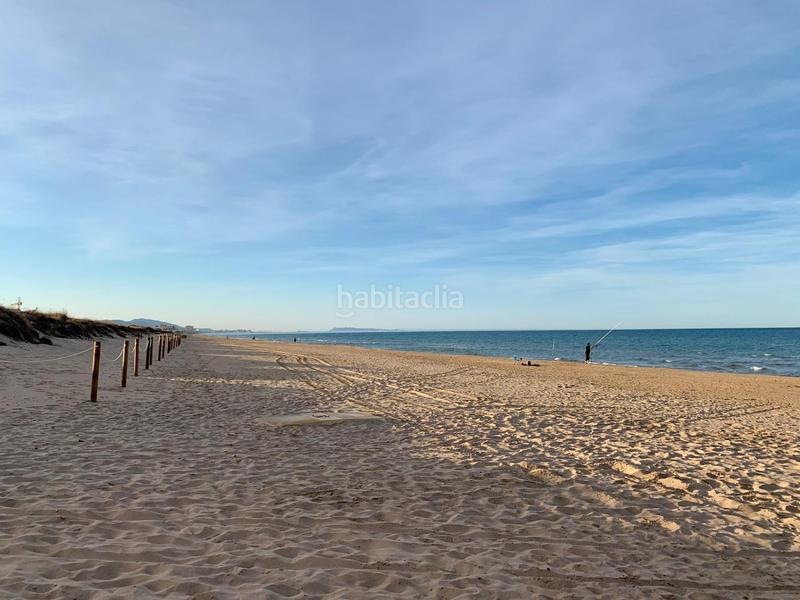 Foto b3a5613d-3d27-495b-8f69-38f33a0d3468. Masía casa iglesia santa maria casco antiguo en Oliva pueblo Oliva