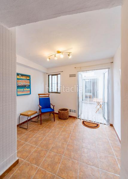 Foto e6c84327-e766-431e-b706-160020724ab3. Masía casa iglesia santa maria casco antiguo en Oliva pueblo Oliva