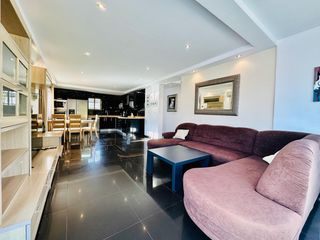 Lloguer Casa  Calle gran sol. Encantadora casa de estilo mediterráneo con piscina privada en e