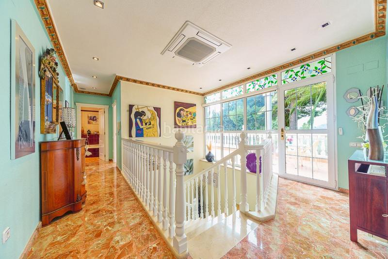 Foto 1fbabef6-e297-424e-af9e-9cad2e6f7d75. Chalet con riscaldamento parcheggio piscina in Campo Alto-Club de Campo Elda