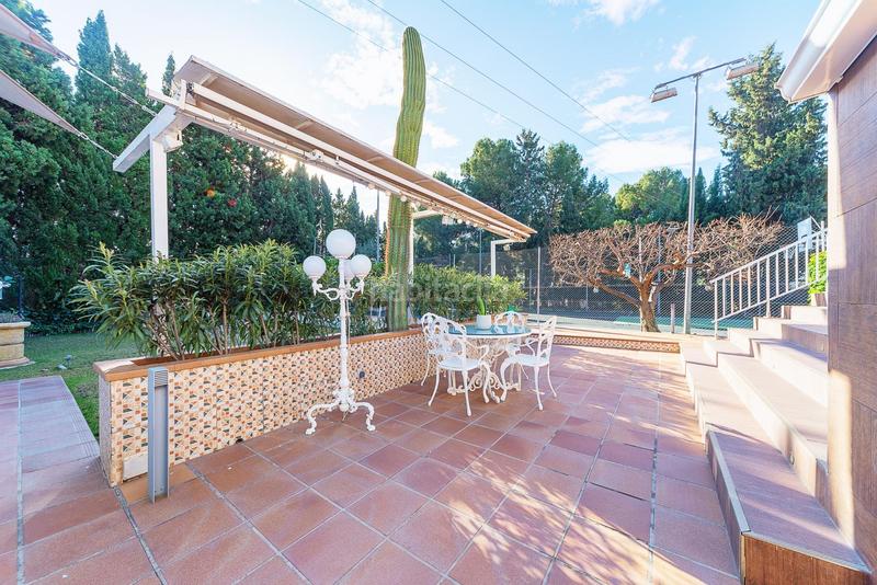 Foto 20b508bd-ec18-40d3-8981-2b79da62328c. Chalet con riscaldamento parcheggio piscina in Campo Alto-Club de Campo Elda