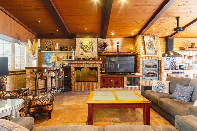 Foto 286a65ac-deeb-4f0b-8af2-2f01f09a0e9b. Chalet con riscaldamento parcheggio piscina in Campo Alto-Club de Campo Elda