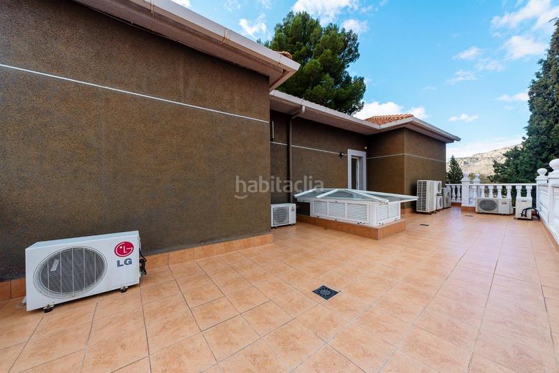 Foto 32c2e144-09ba-4ab9-803c-f6e5665c122e. Chalet con riscaldamento parcheggio piscina in Campo Alto-Club de Campo Elda