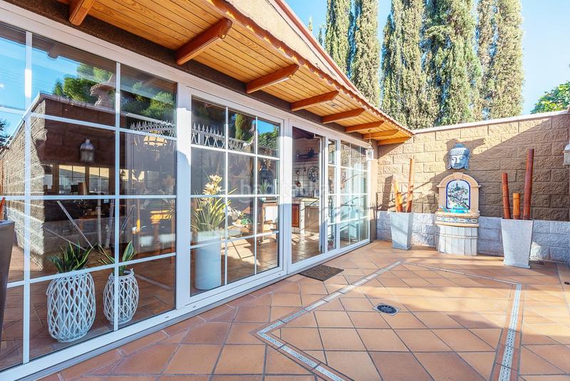 Foto 5e9add95-a09d-4104-9ddc-b0a942205c3f. Chalet con riscaldamento parcheggio piscina in Campo Alto-Club de Campo Elda