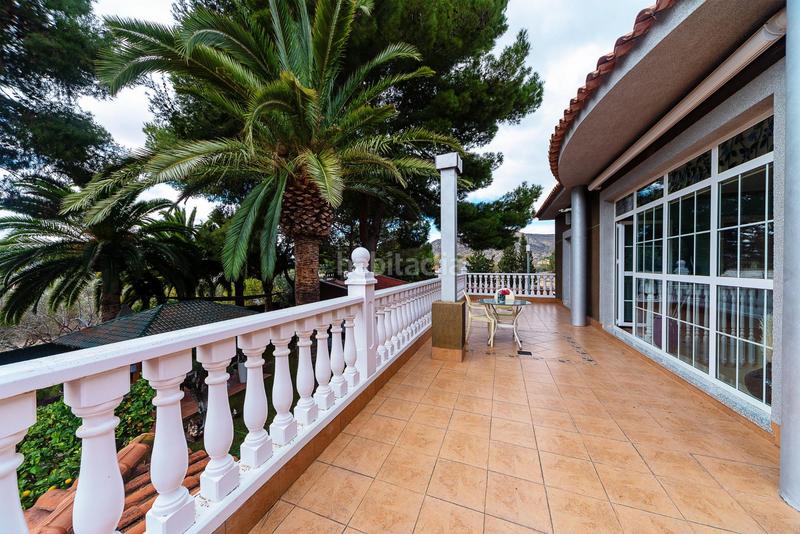 Foto 6c8b87c0-7010-446d-82cc-d0c7906f95b4. Chalet con riscaldamento parcheggio piscina in Campo Alto-Club de Campo Elda