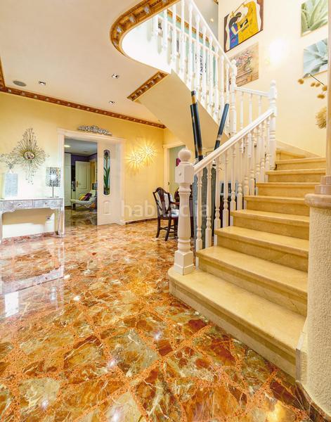 Foto 90e415ca-4626-4a00-8f16-cdccf705c904. Chalet con riscaldamento parcheggio piscina in Campo Alto-Club de Campo Elda