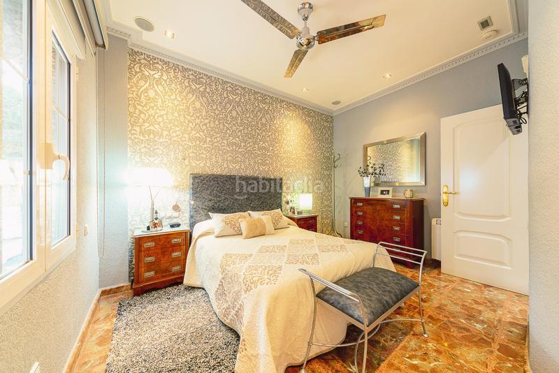 Foto a2594cb2-f556-46a6-b5e5-fb119afc44fa. Chalet con riscaldamento parcheggio piscina in Campo Alto-Club de Campo Elda