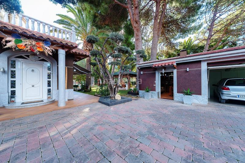 Foto c5bc4dcd-a34b-41b7-bdf6-5e05bdc3586e. Chalet con riscaldamento parcheggio piscina in Campo Alto-Club de Campo Elda