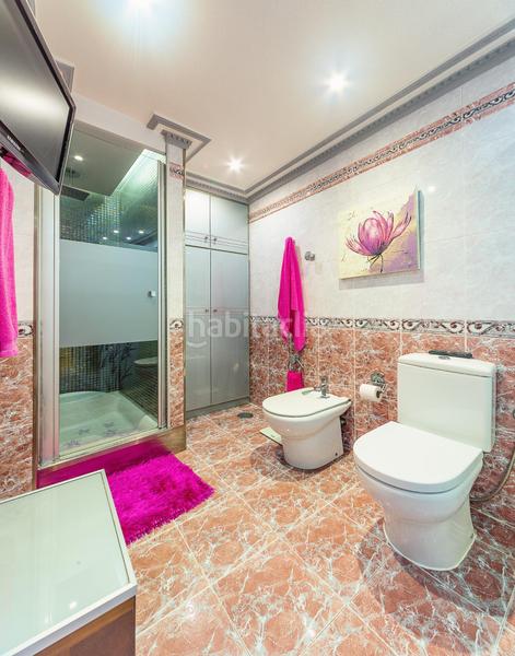 Foto e5b77cd7-0786-4d05-879c-52c9e7b050e1. Chalet con riscaldamento parcheggio piscina in Campo Alto-Club de Campo Elda